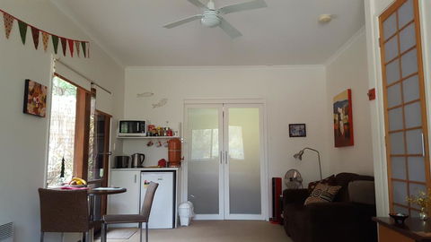 TorquayToongahra BnB - Dentist Find 3