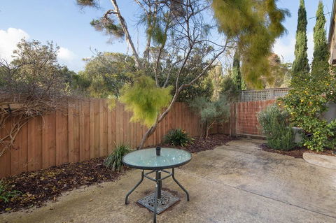 Townhouse On Osbourne - Dentist Find 1