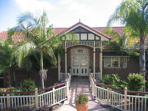 Tranquill Garden Hideaway - Dentist Find 2