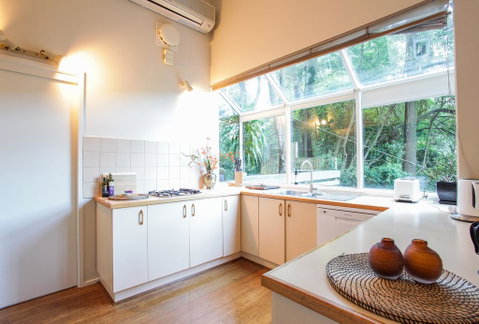 Tree Top Stay - Dentist Find 1