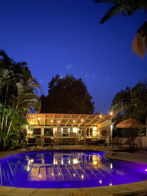 Treehouse On Plantation - Dentists Australia 3