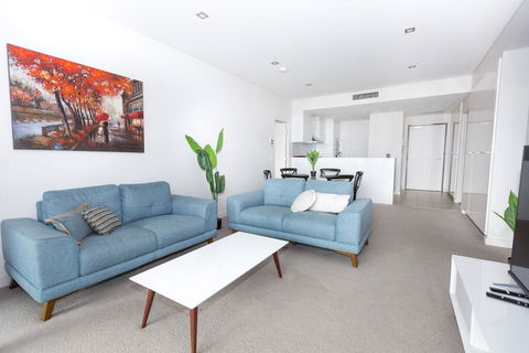 Trendy, Self Contained Inner City Apartment - Dentist Find 0