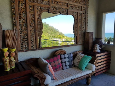 Trinity Beach Penthouse - Dentist Search 0