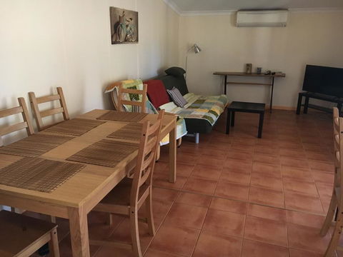 Tropical Farm Stay - Dentist Find 3