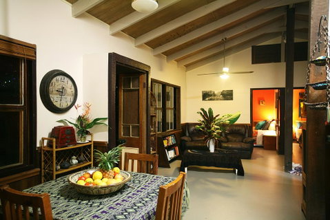 Tropical Bliss Bed And Breakfast - Dentist Find 1