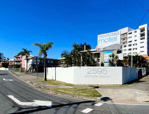 Tropicana Motel - Dentist Search 1