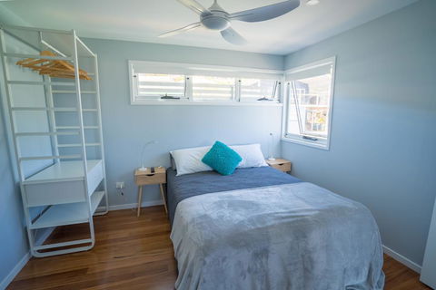 Tuffy's No. 2, 16B May Street, Crescent Head - Dentist Find 1