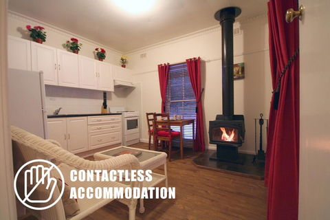 Tudor Cottages - Dentist Search 1
