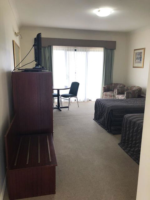 Turners Vineyard Motel - Dentist Find 3