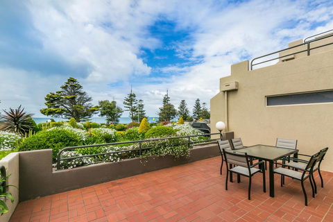Two Bays Apartments, Australia - Dentist Find 1
