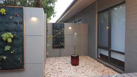 Two Bedroom Garden Apartment - Dentists Australia 3