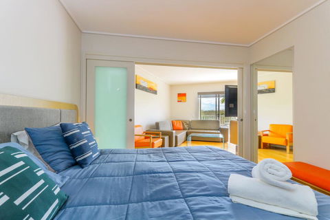 Two Bedroom Resort Apartment - Dentist Find 2