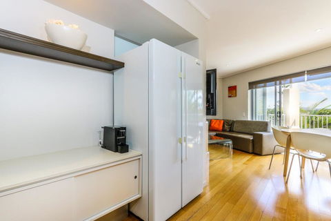 Two Bedroom Resort Apartment - Dentist Find 1