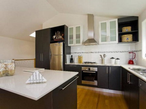 Two Views - Dentist Find 0