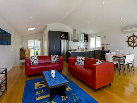 Two Views - Dentist Find 3