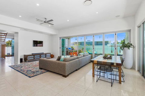 Ulladulla Family Retreat - Dentist Find 1