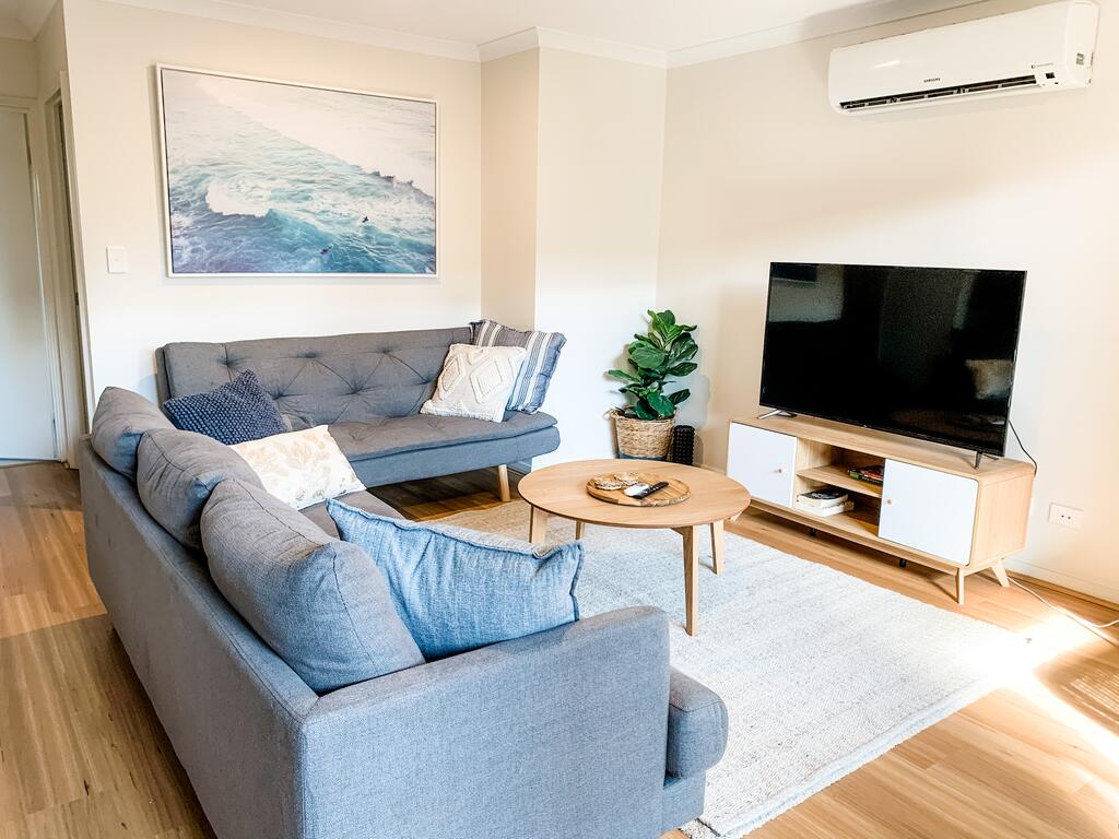 Ultimate Oasis Condo. Wifi  Netflix  Parking