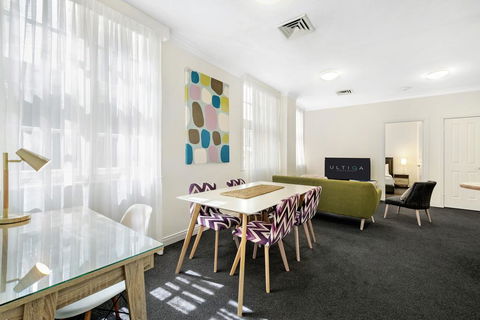 ULTIQA Rothbury Hotel - Dentist Find 2