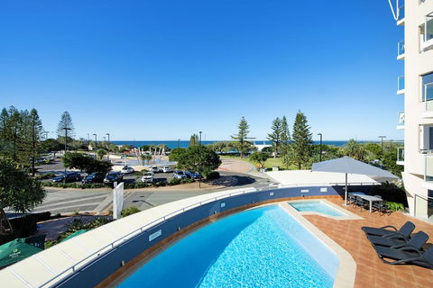 ULTIQA Shearwater Resort - Dentist Find 3