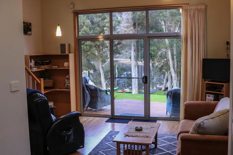 Ulverstone River Retreat - Dentist Search 2