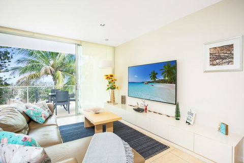 Unit 207 Plantation - Rainbow Beach, Ocean Facing - Plantation Resort Unit, Incredible Views, Top Floor - Dentist Search 3