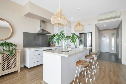 UNIT 35 Whitsundays - Dentist Find 2