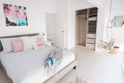 Unit 4 Weyba Lodge Noosa - Dentists Australia 3