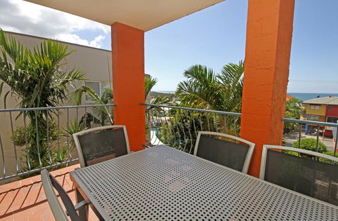 Unit 4, Cooltoro Court, 7 Frank Street Coolum Beach, 400 BOND, LINEN INCLUDED - Dentist Find 0
