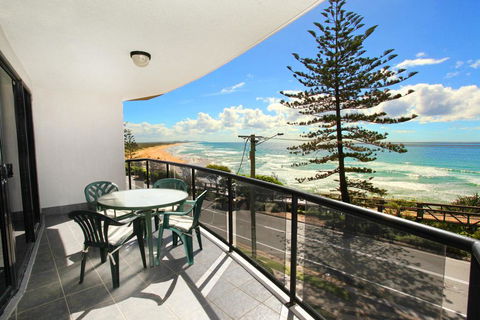 Unit 5, Phoenix Apartments, 1736 David Low Way Coolum Beach, LINEN INCLUDED, 500 Bond - Dentist Find 0