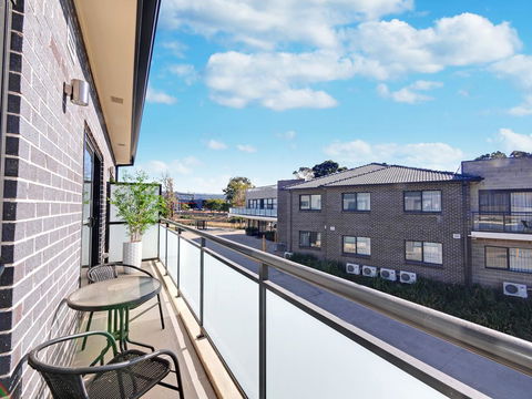 Value Suites Penrith - Dentist Find 3