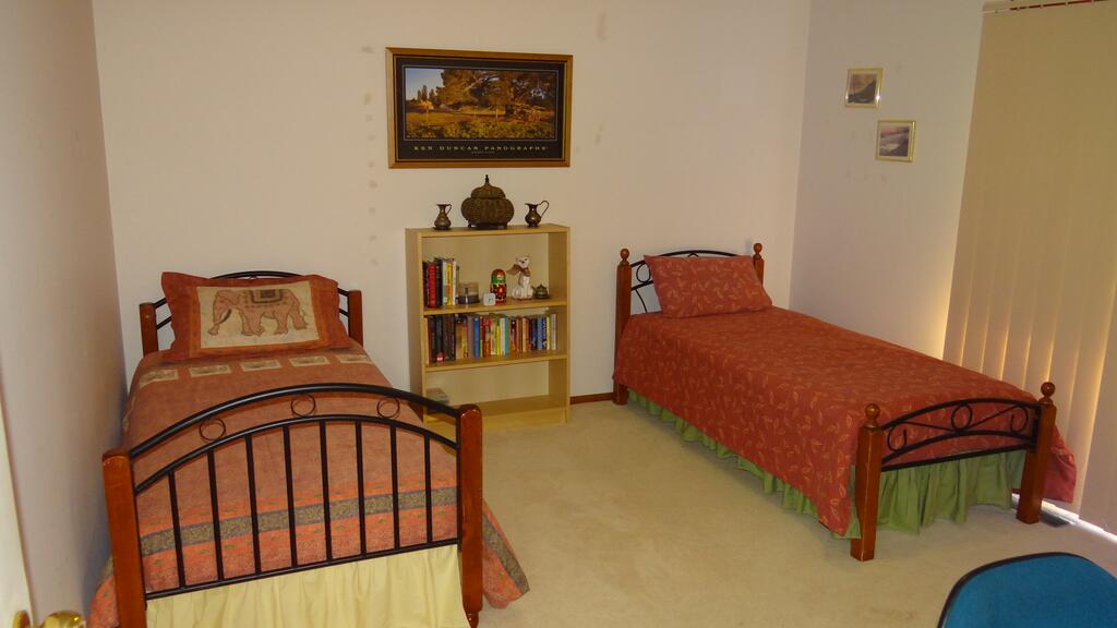 Vella Room