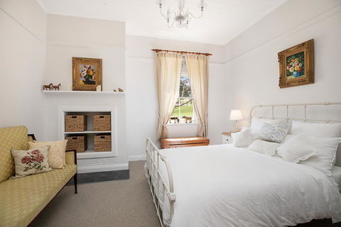 Victoria Cottage - Dentist Find 1