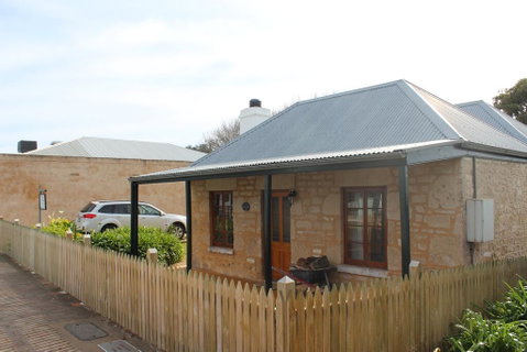 Victoria Cottage - Dentist Find 0
