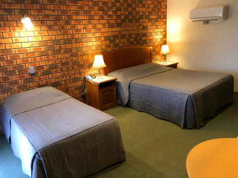 Victoriana Motor Inn - Dentist Find 3