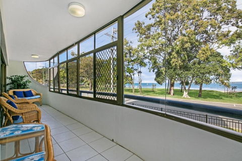 Views, Pool, Air Conditioning - Karoonda Sands Welsby Pde, Bongaree - Dentists Australia 0