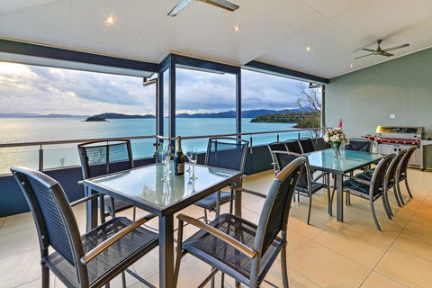 Villa 12 The Edge On Hamilton Island - Dentist Find 0