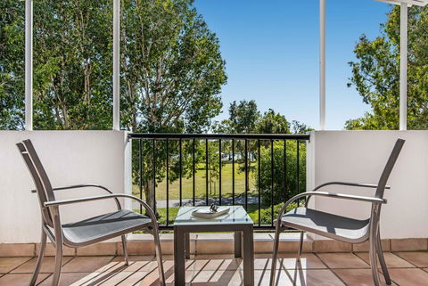 Villa Aqua - Dentist Search 3