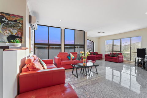 Villa De Marseilles - Melbourne - Dentist Find 3