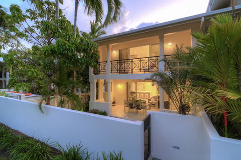 Villa Del Mar - Port Douglas - Dentist Find 2