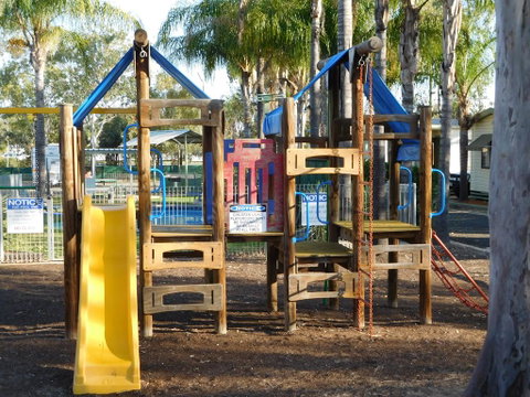 Villa Holiday Park - Dentists Australia 1