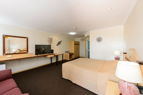 Villa Mirasol Motor Inn - Dentist Find 3