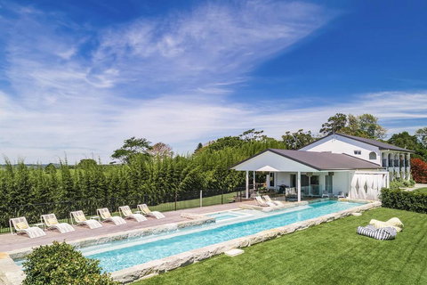 Villa St Helena - Dentist Find 1