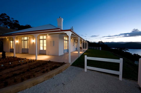 Villa Talia Tasmania - Dentist Find 2