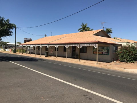 Wagon Wheel Motel - Dentists Australia 0