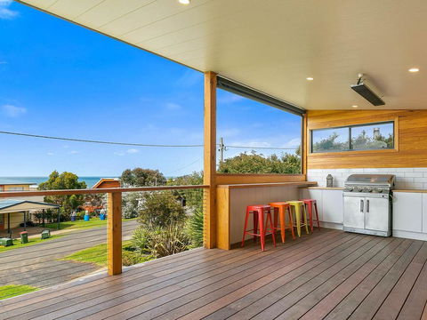 Waikiki Views - Dentists Australia 3