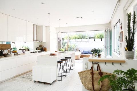 Walk To Beach From This Stylish Bronte Oasis W AC, Wifi And Free Parking - Dentist Search 1