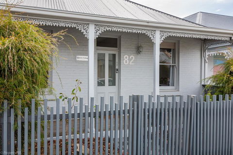 Walk To Salamanca, Queens Cottage LUX 3bdm Queens Cottage - Dentist Find 3
