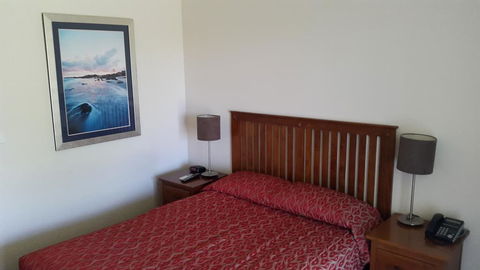 Walkabout Lodge - Dentist Find 2
