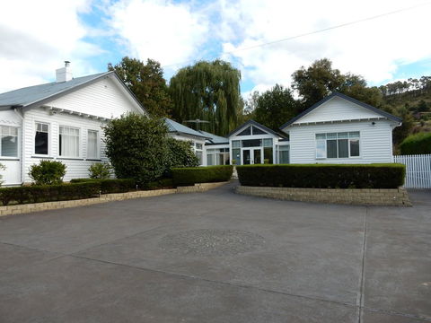 Walton House Bed & Breakfast - Dentist Search 0