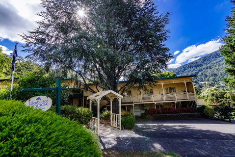 Warburton Lodge - Dentist Find 0